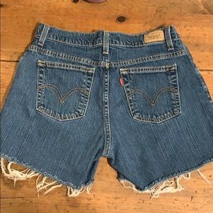 levi’s jean shorts high waisted